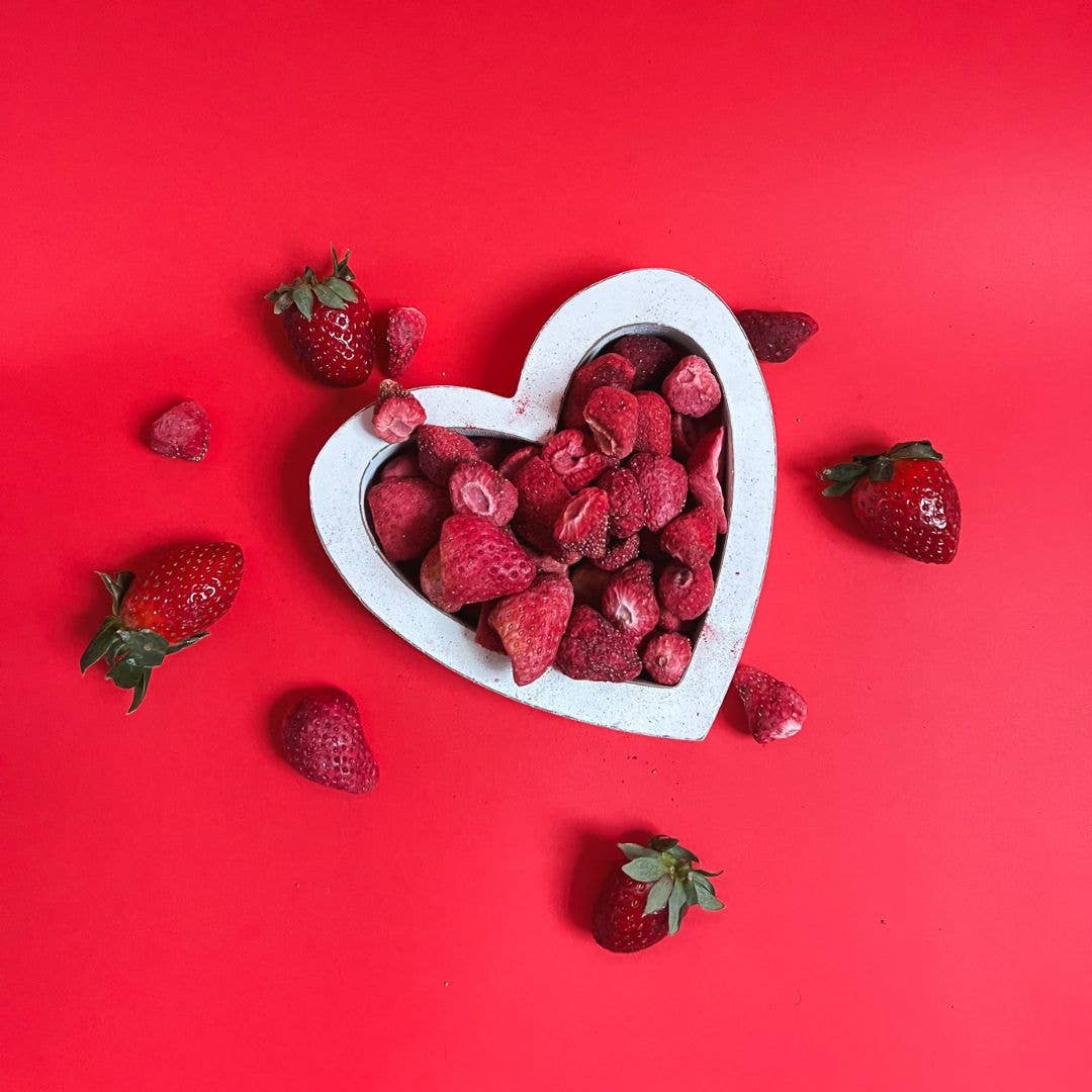 NutriBoom - Wholesale Dried/Dehydrated Fruit - Freeze Dried Strawberries: 17g and 35g packs12