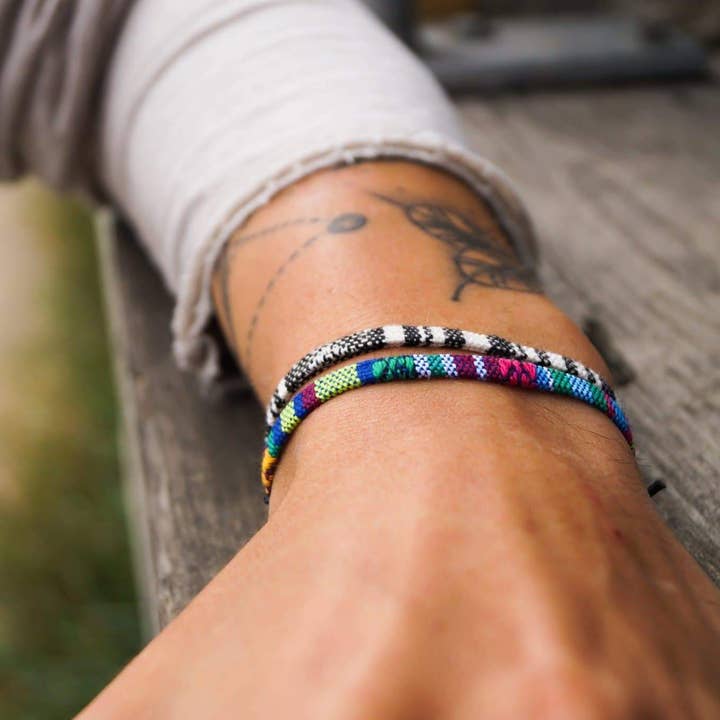 Made By Nami - Vendita all'ingrosso Bracciale in tessuto/intrecciato - 2x Braccialetto da surfista - Bianco e Turchese2