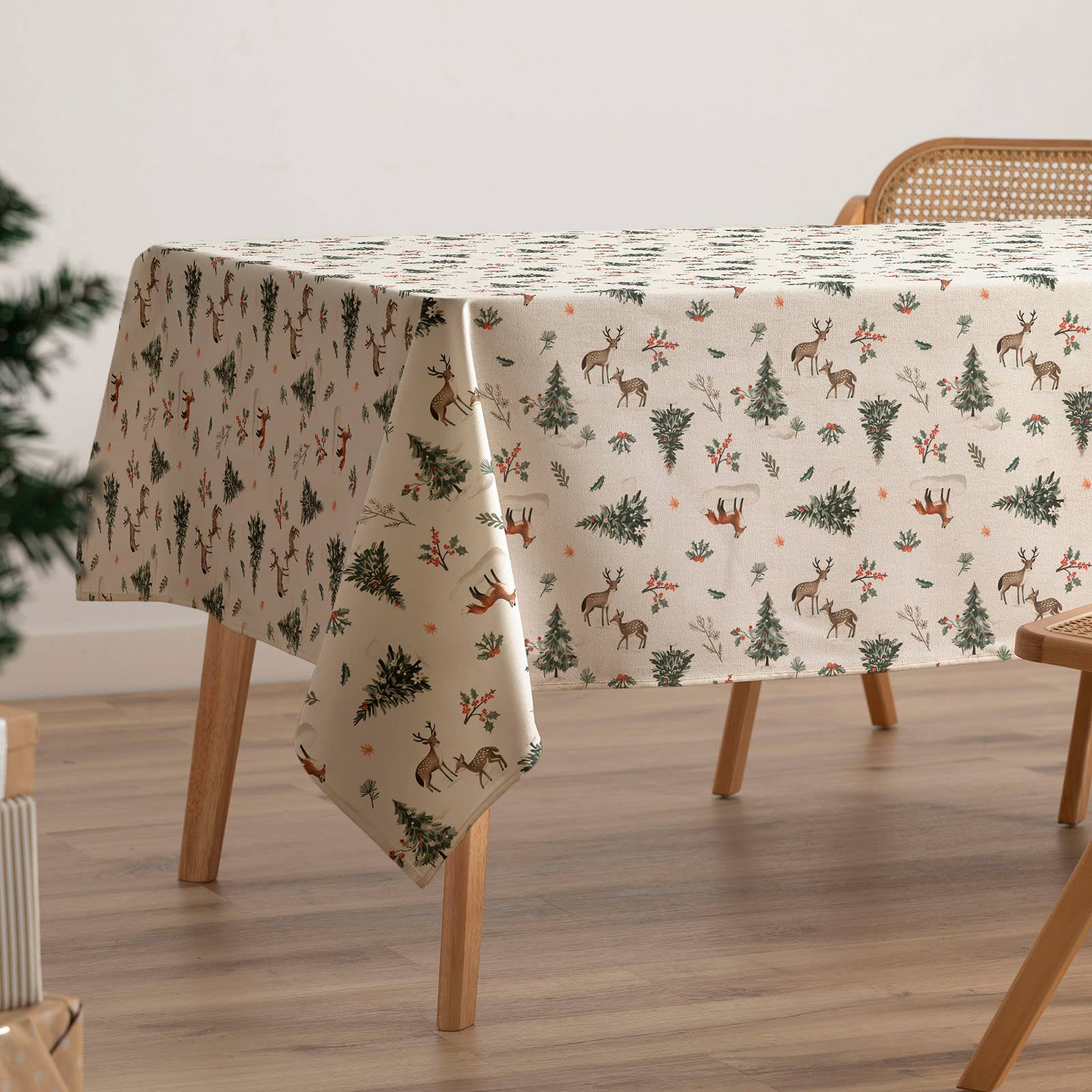 GAMUSI - Wholesale Tablecloth - SNOWPINE printed cotton Christmas tablecloth stain-resistant0