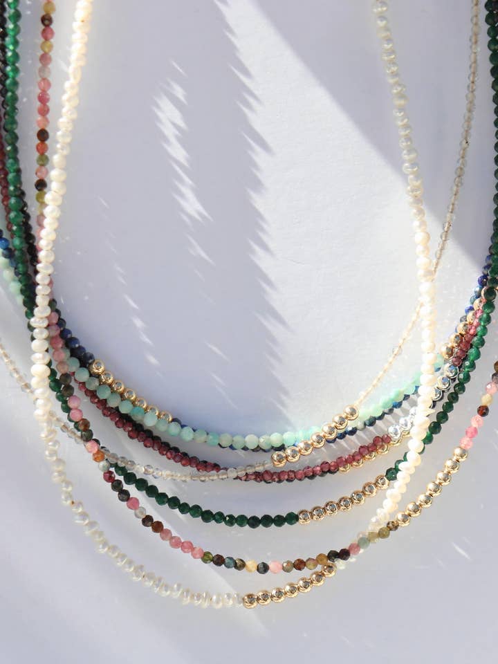 Collar de Piedras Preciosas Delicado y Afortunado - Hecho a Mano en EE. UU. - Joyería para venta al por mayor de Kaylie Dawn Jewelry