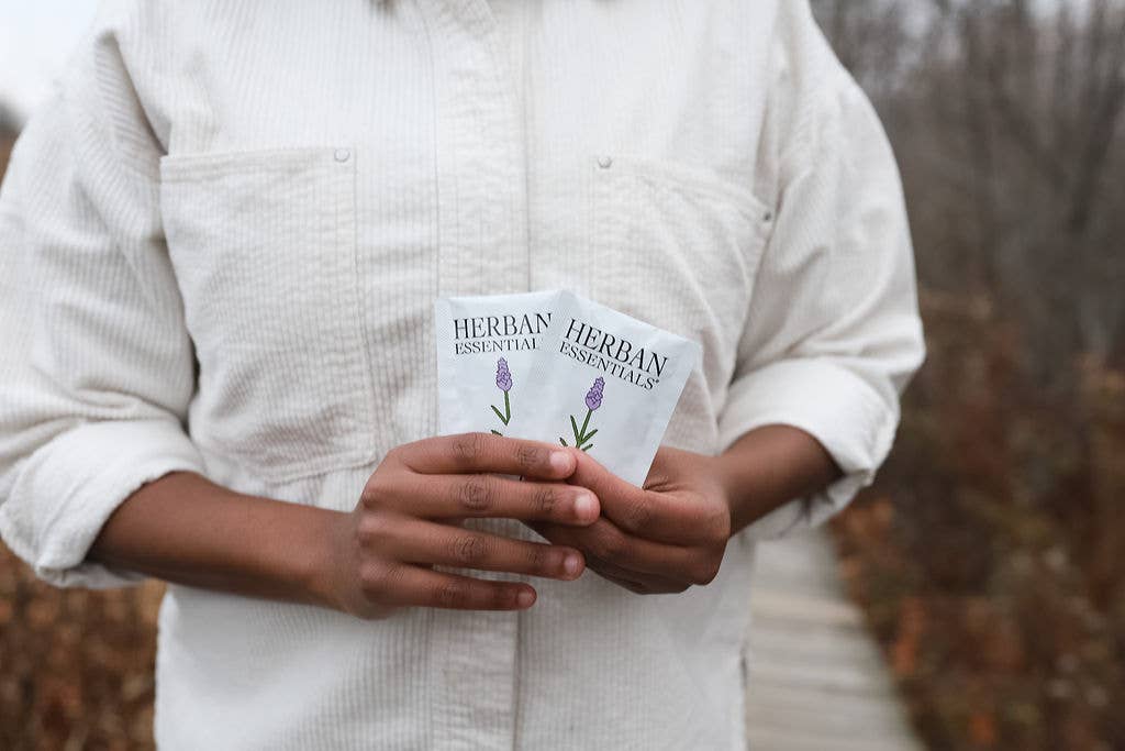 Herban Essentials - Wholesale Face & Body Wipes - Lavender Towelettes - 20 Individual Essential Oil Wipes2