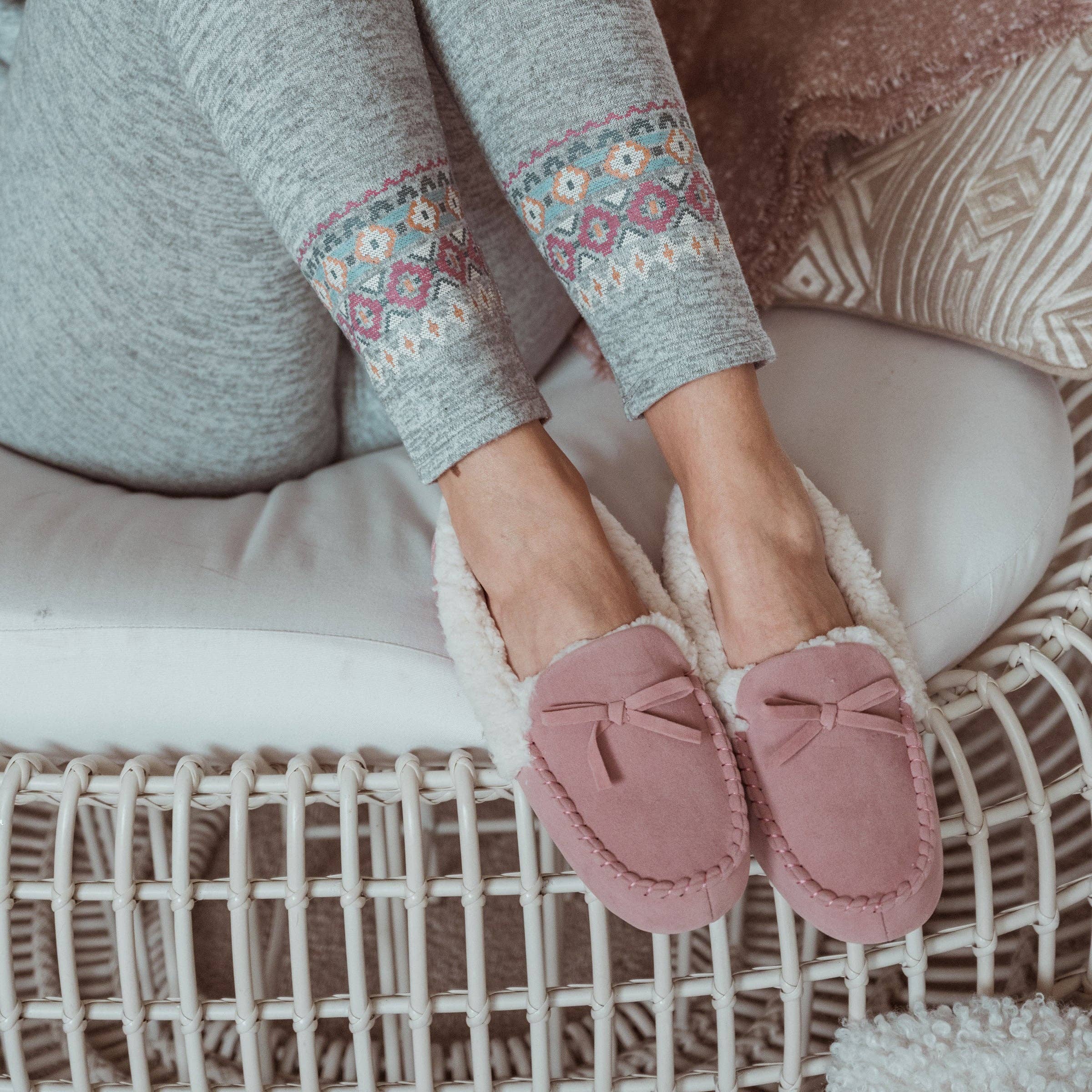 Muk Luks - Wholesale Slippers - Women's - MUK LUKS Women's Jaylah Moccasin Slipper24