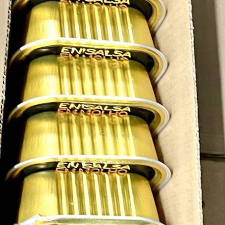 Salzmann Restwaren GmbH - Wholesale Pet Food - Dog - Delikuit dog food for adults with beef, turkey & vegetables5