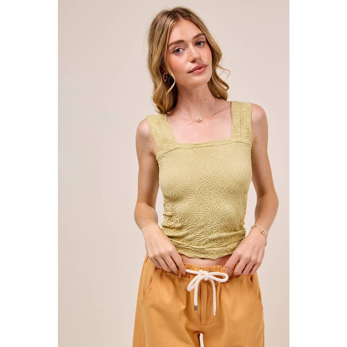 IVE - Wholesale Knit Top - Women's - FLORAL JACQUARD SEAMLESS TANK TOP17