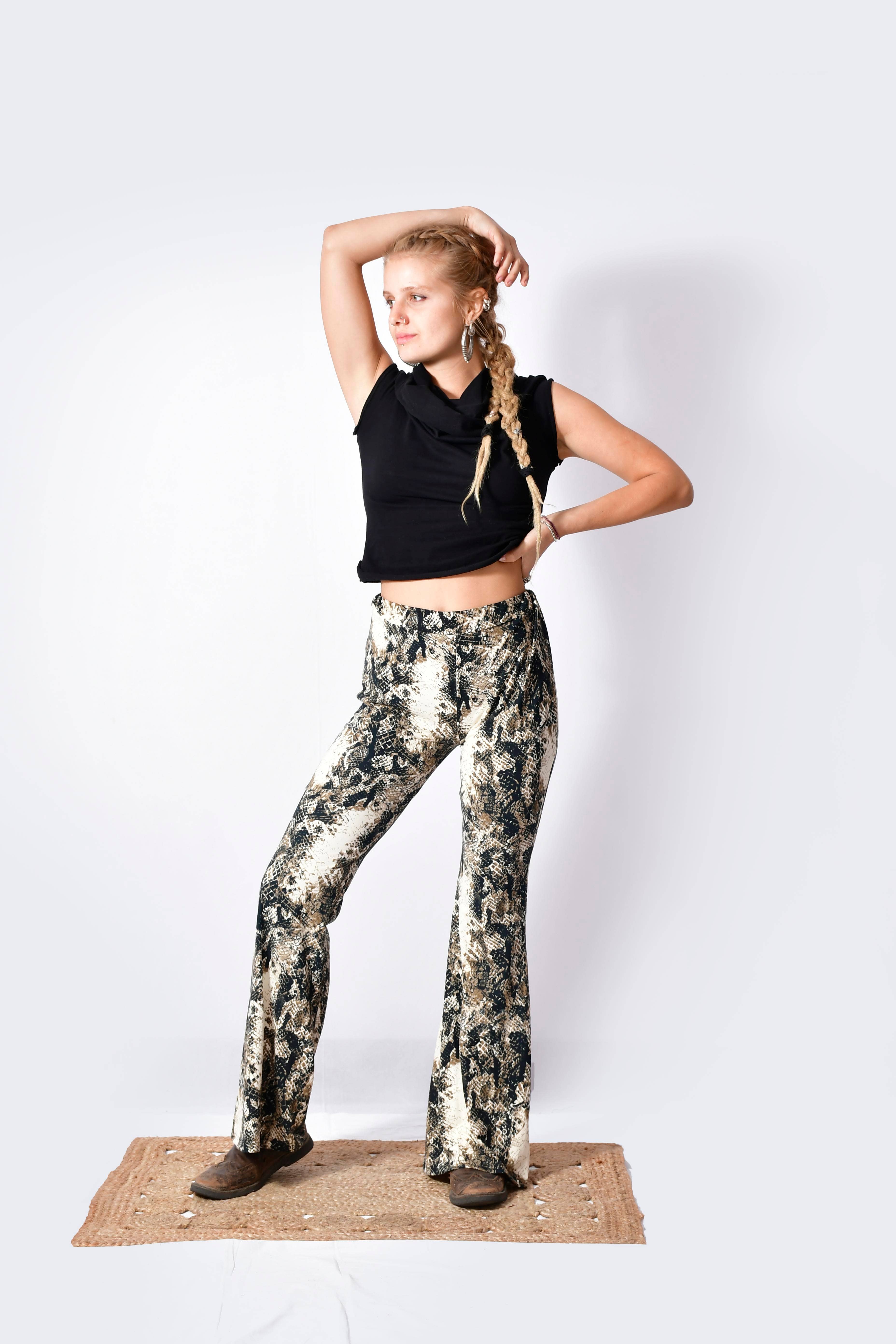 Pantalones acampanados recuperados y elegantes: pantalones