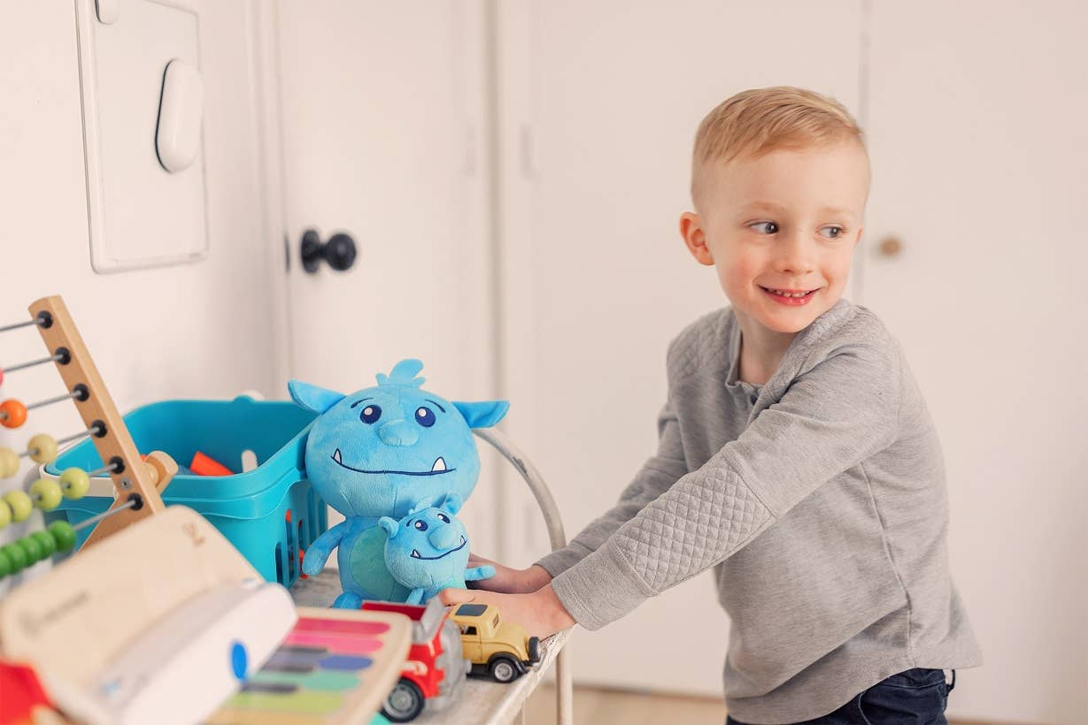 Rudderr, LLC/MintBucket - Wholesale Stuffed/Plush Toy - Kids & Baby - Chomphogs on Guard - Solution for Kids Scared of the Dark6