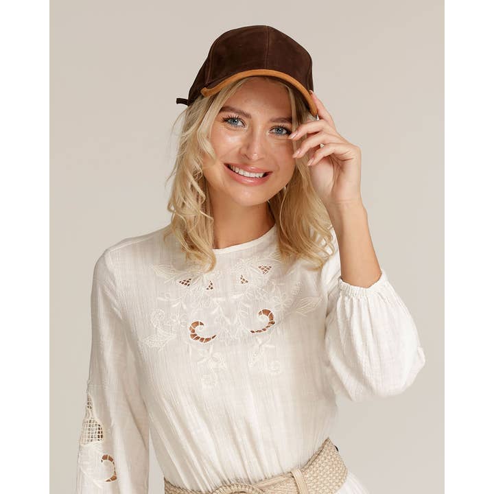 Amsterdam Heritage Belts, Bags, Apparel & Jackets EU - Wholesale Hat Accessory - Women's - Ferry | Suede Leather Cap3