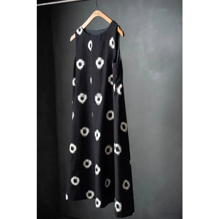 Merchant and Mills - Wholesale Craft sewing kit - The Trapeze Sewing Pattern UK 6-184