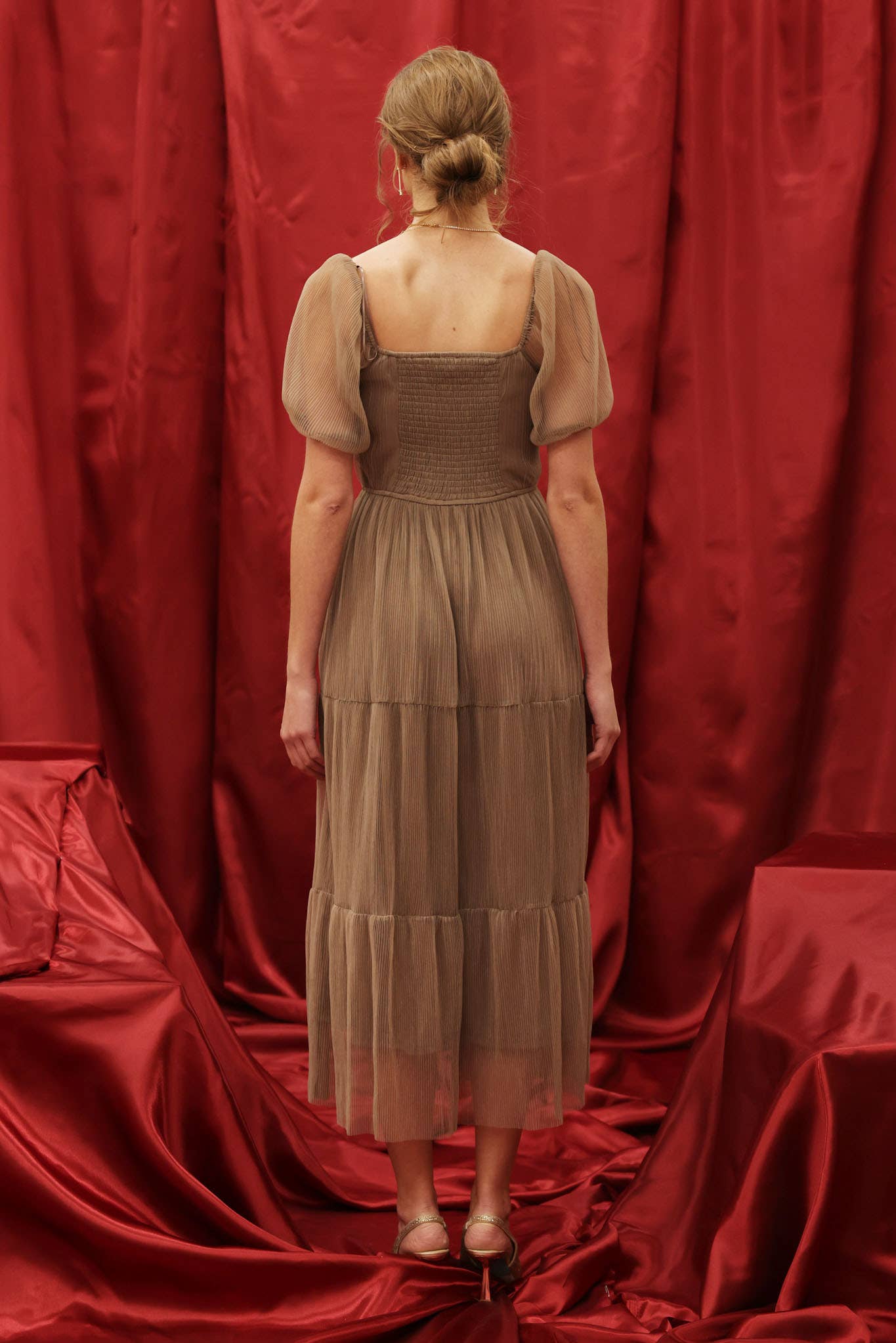 Blu Pepper - Wholesale Jurk - Dames - MIDI-JURK VAN ORGANZA MET POFMOUWEN EN KORSET5