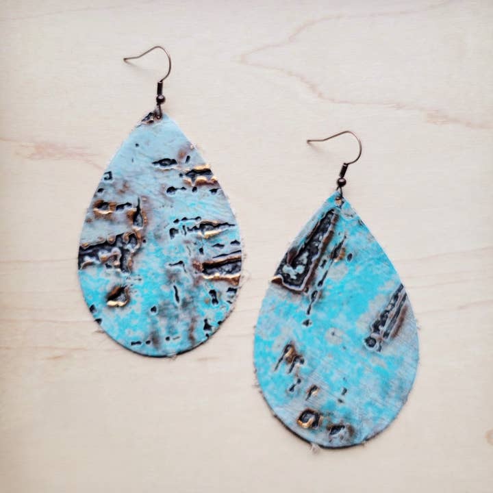 Boucles d'oreilles en forme de larme en cuir turquoise métallique 222 m pour la vente par The Jewelry Junkie