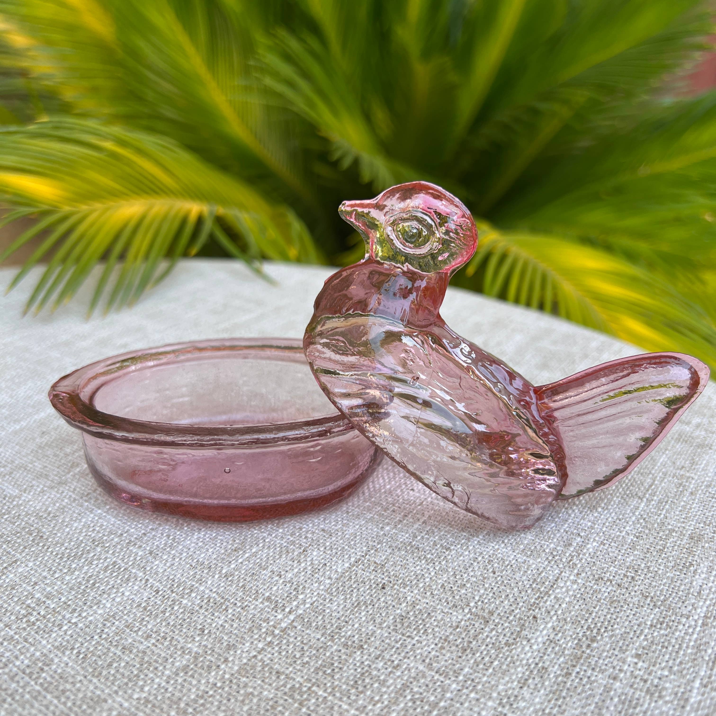 Kitchen One - Wholesale Decorative Plate/Dish/Bowl - Nesting Hen Bowl & Lid - ROSE | Hand Blown Glass - Colombia3