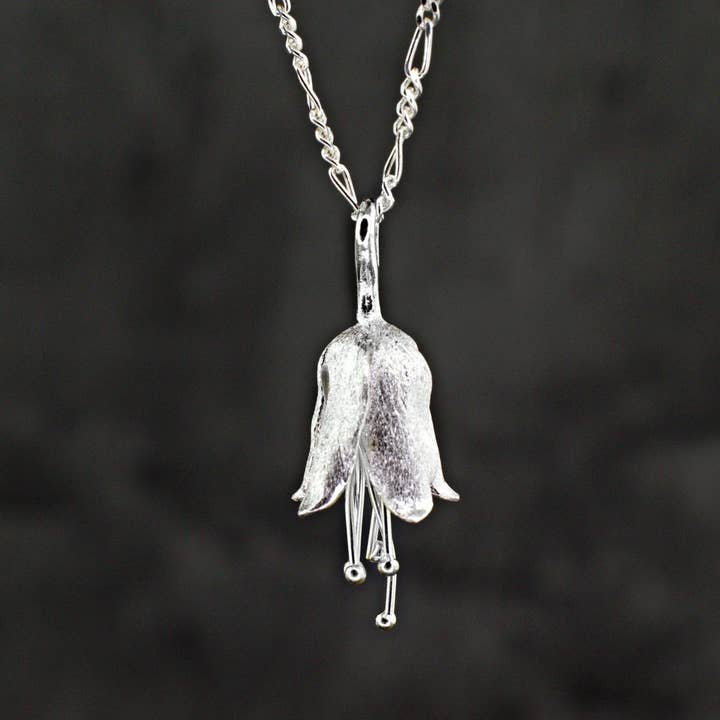 MadamLili – Großhandel Kette mit Anhänger/Charm – Glockenblume 3D Silber Kette - 925 Sterling Silber Blumen Maiglöckchen Pflanzen Halskette - K925-57