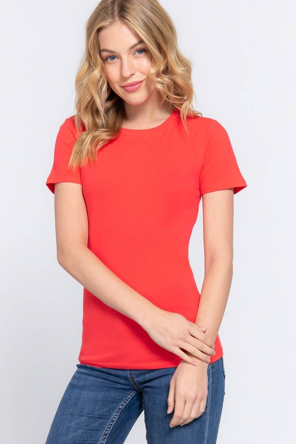 Active Basic | Active USA - Vente T-shirt – femme - Top en jersey de coton et élasthanne à manches courtes et col rond1