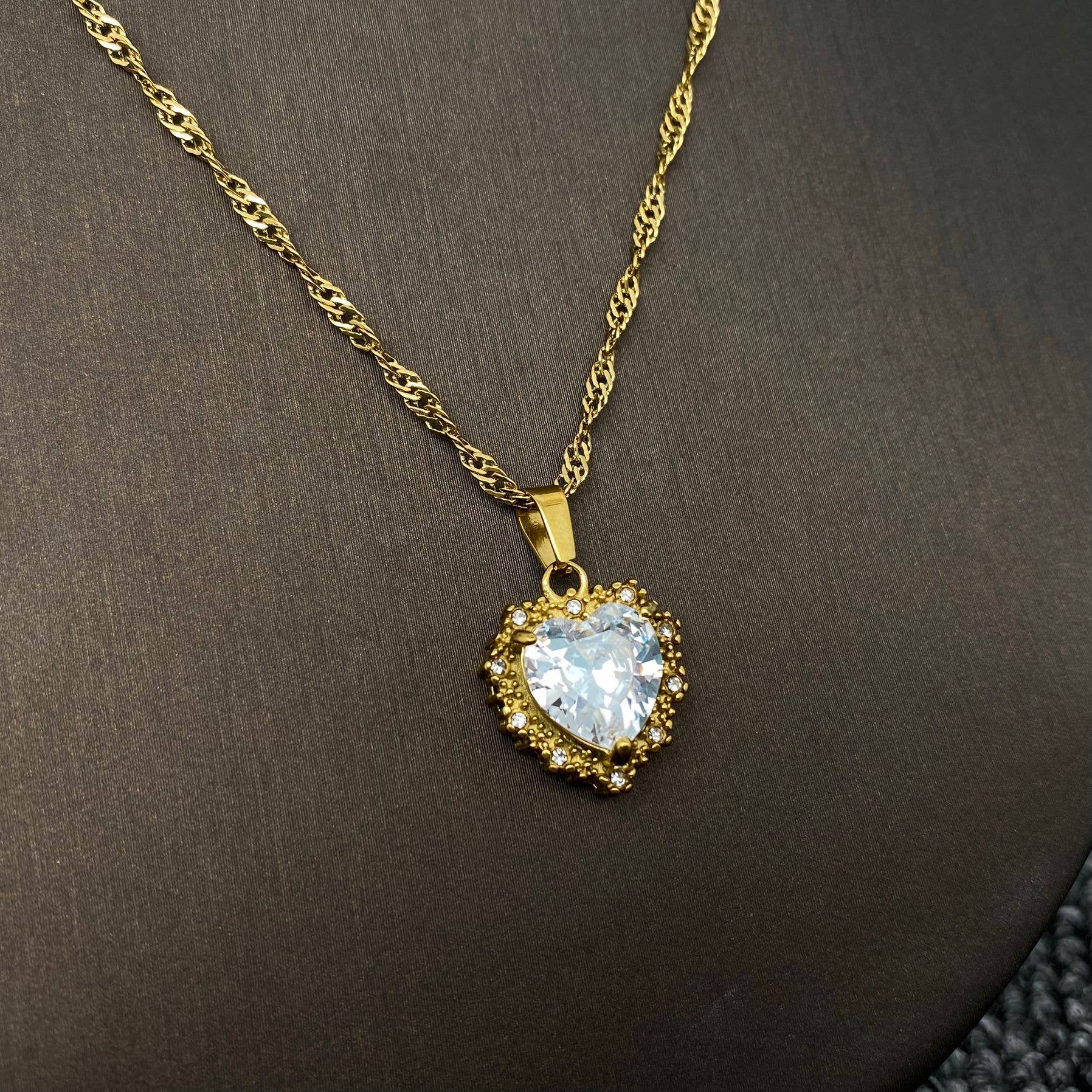 Mio Queena - Wholesale Pendant/Charm Necklace - Sparkling Heart Zircon Charm 18K Gold Plated SS Necklace-FGS1