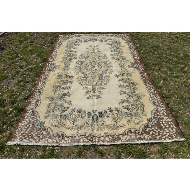 Tapis en laine fait main classique avec des motifs complexes pour la vente par The Loom Wholesale