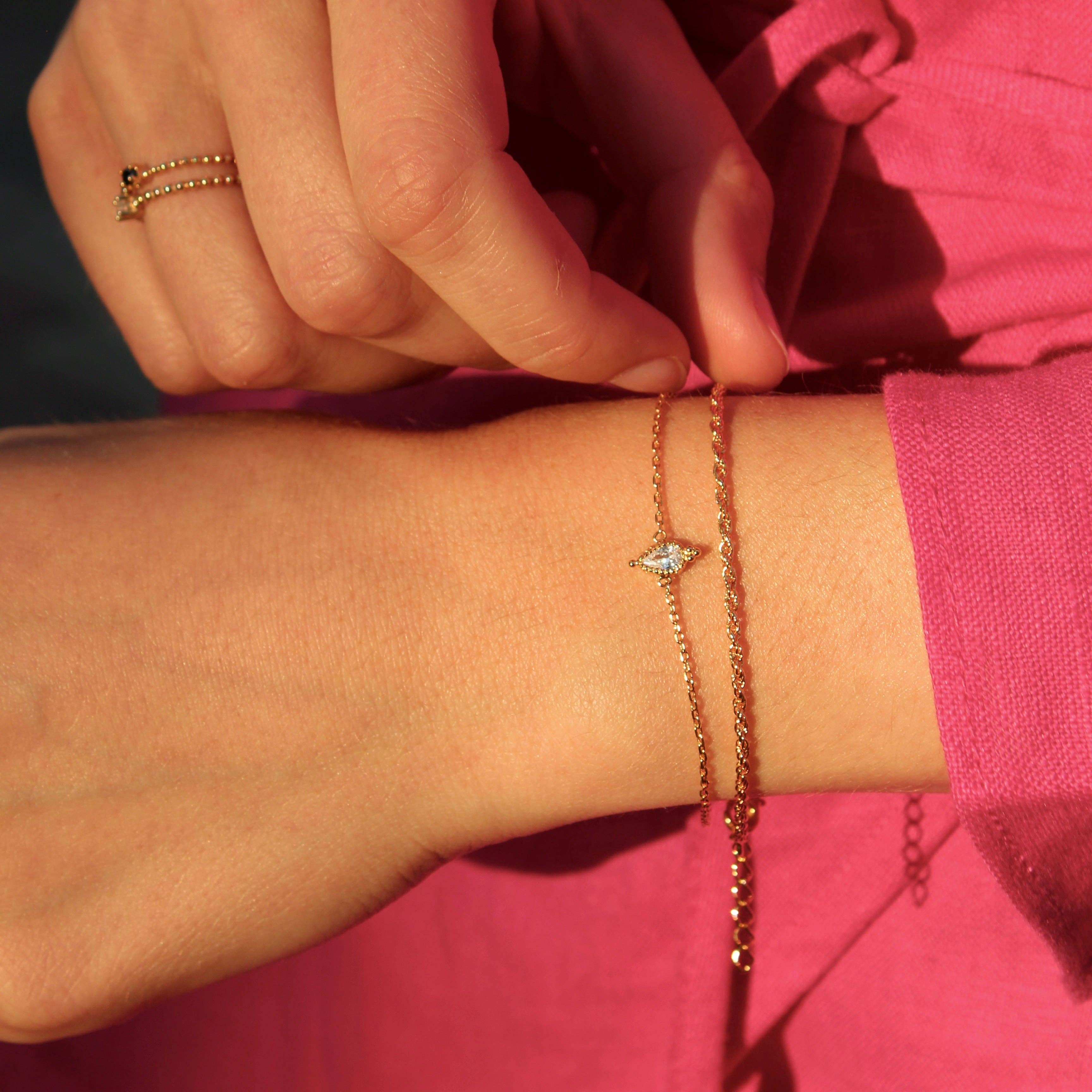 Meora Paris – wholesale Charm/dangle bracelet – 18k Gold Plated Drop Bracelet5