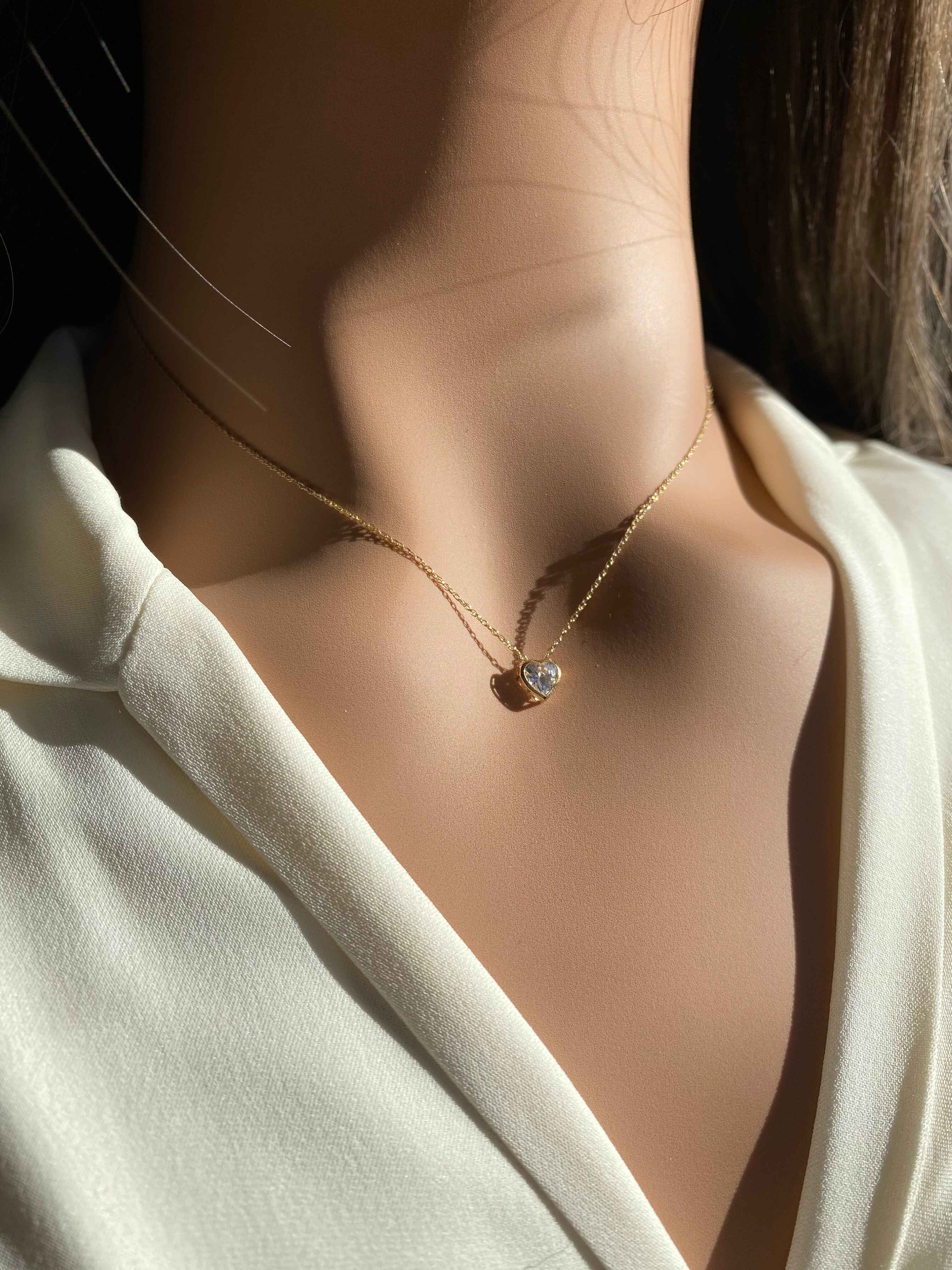 Kimiya Designs - Vendita all'ingrosso Collana con ciondolo/pendaglio - Mini collana con castone a cuore in oro 14k2