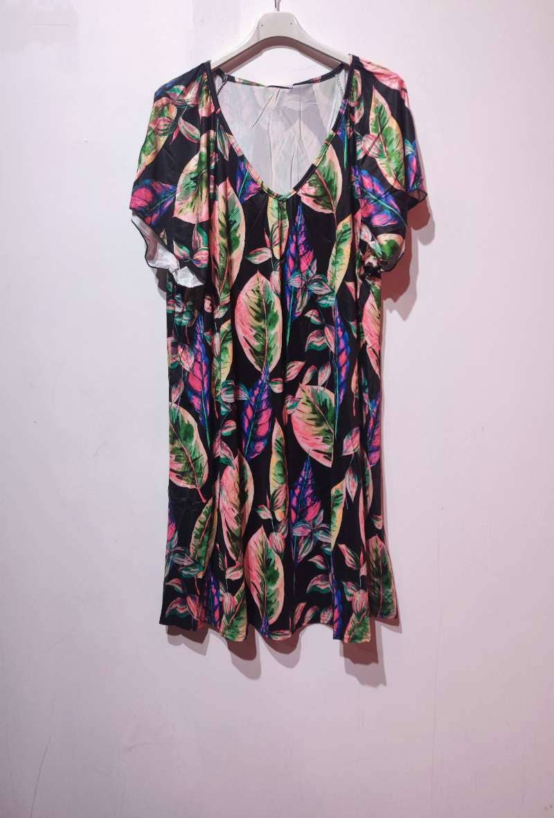 Pomelo paris – Vestido - Mulher por atacado – Vestido Pomelo Paris CN X151 com manga curta e estampa de folhas2