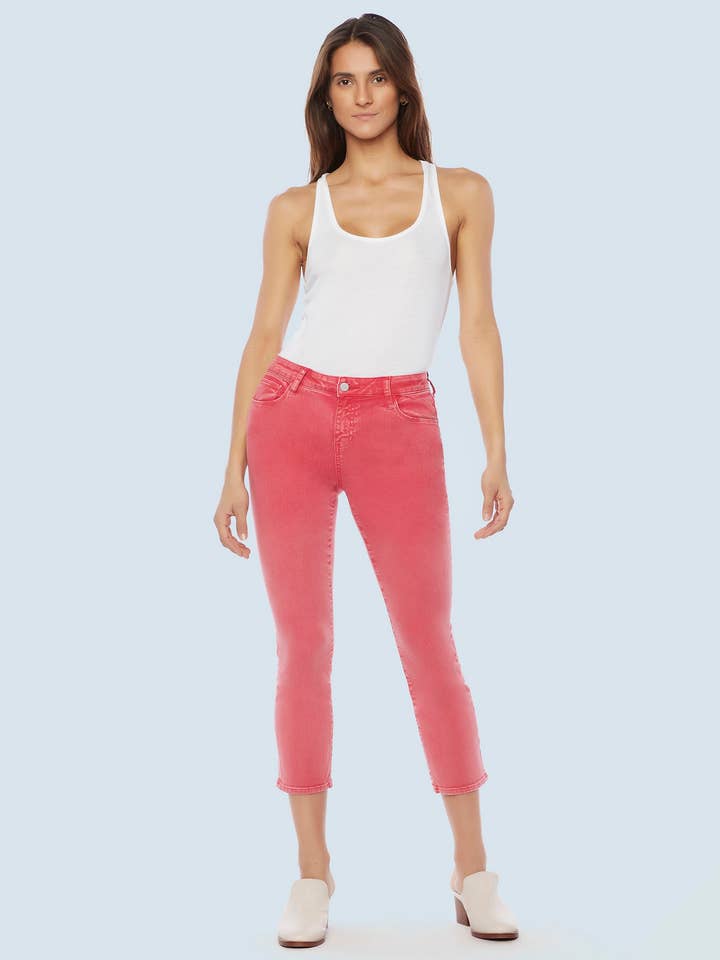 Kurz geschnittene Movin' On Up Jeans für den Großhandel von WASH LAB