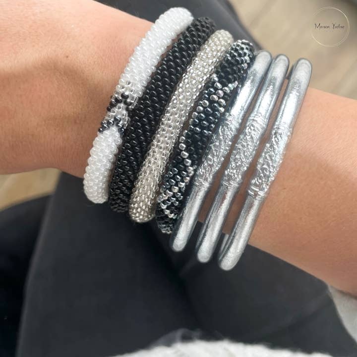 Maison Yvelise - Wholesale Bangle Bracelet - Silver Blessed Kumlaï Thai Buddhist Bangle4