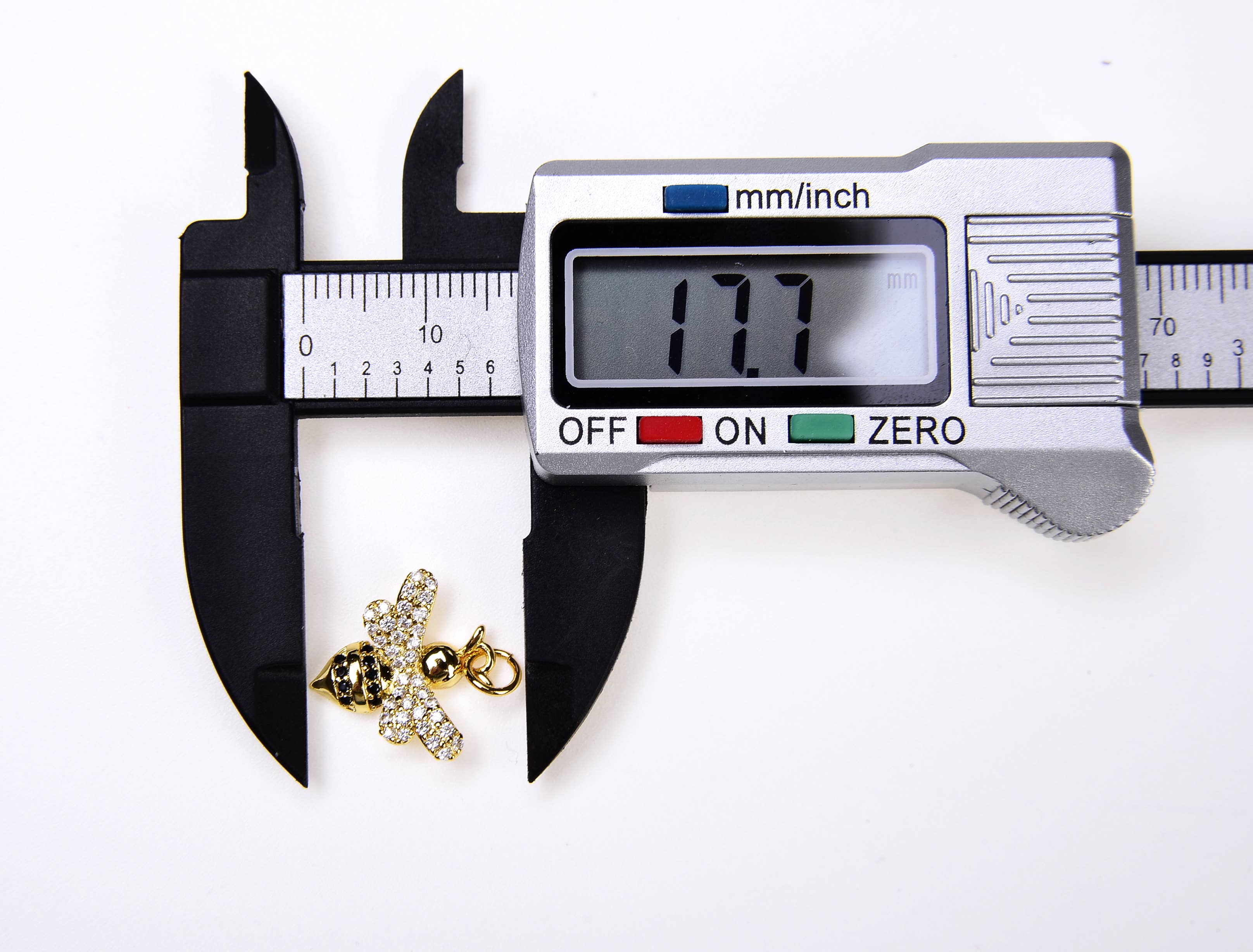 Beads Creation – Pendente/pingente individual por atacado – Pingente de Abelha Mini CZ Micro Pave.7