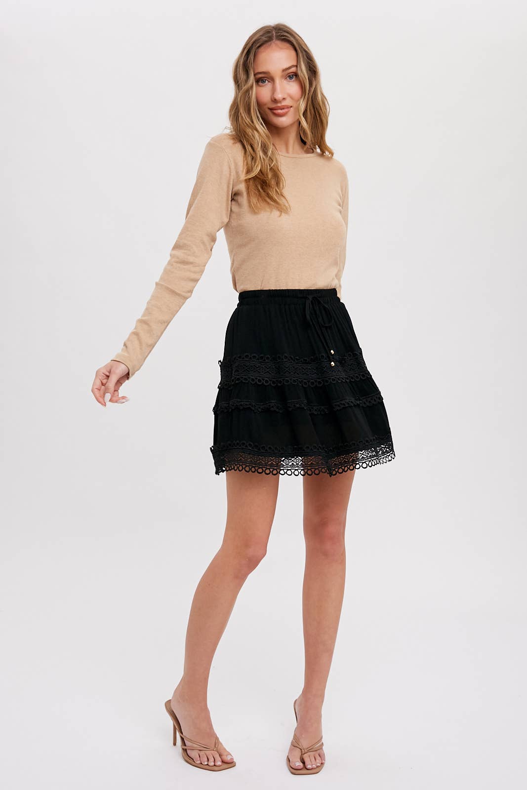 Bluivy – wholesale Skirt – Women’s – LACE TRIM MINI SKIRT3