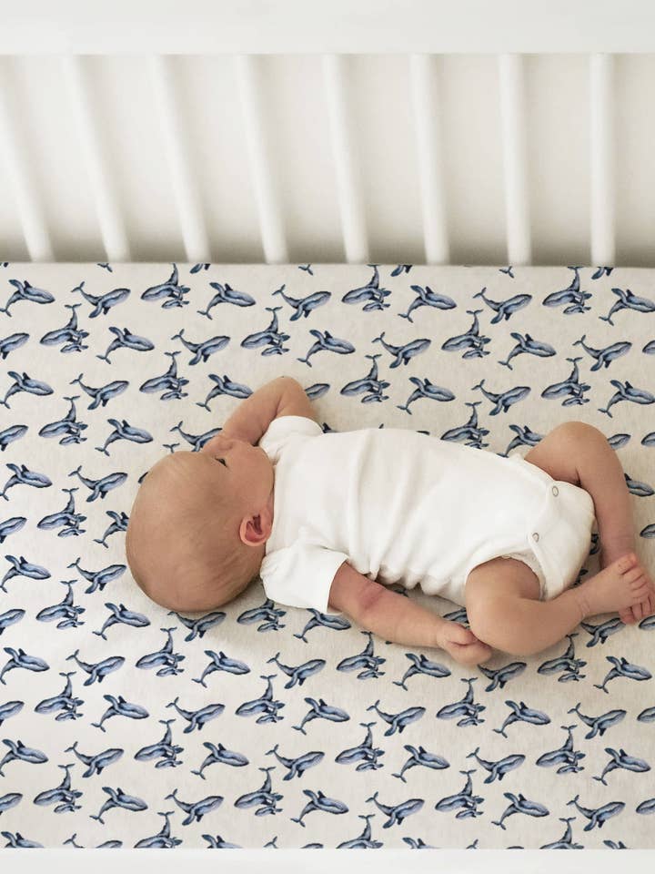 Sábana para cuna Deep Calls to Deep Whale para venta al por mayor de Wonderfully Made Baby