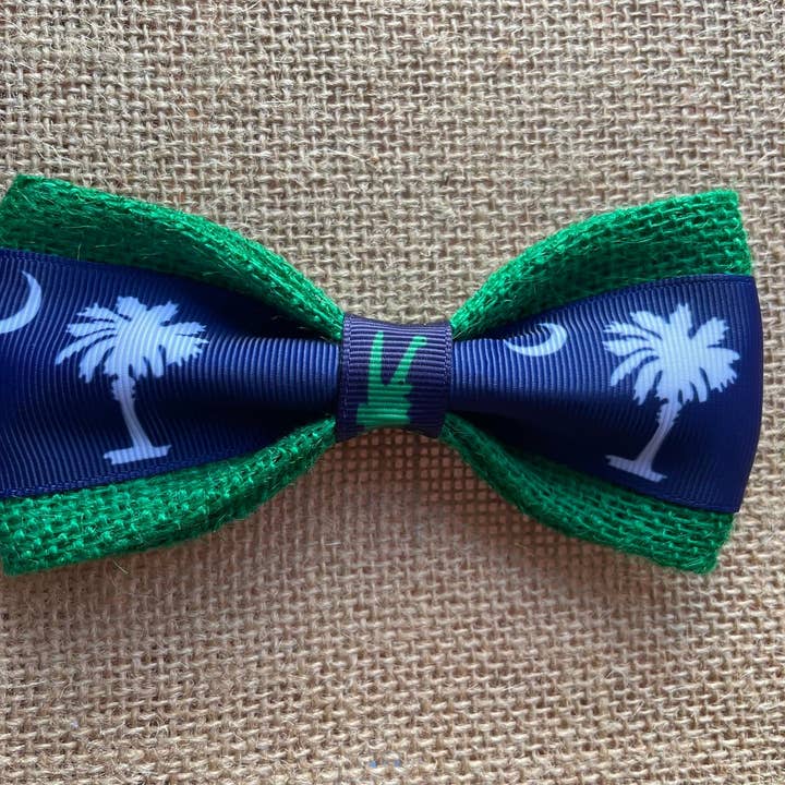 DOG BOW TIES - Vente Nœud papillon – chien - Croissant de lune palmier de Caroline du Sud sur toile de jute verte