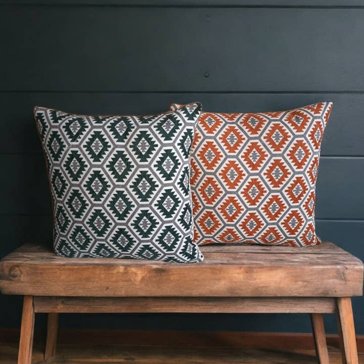 Cuscini Mayan Aztec Designs per la vendita all'ingrosso da parte di Moose & Co