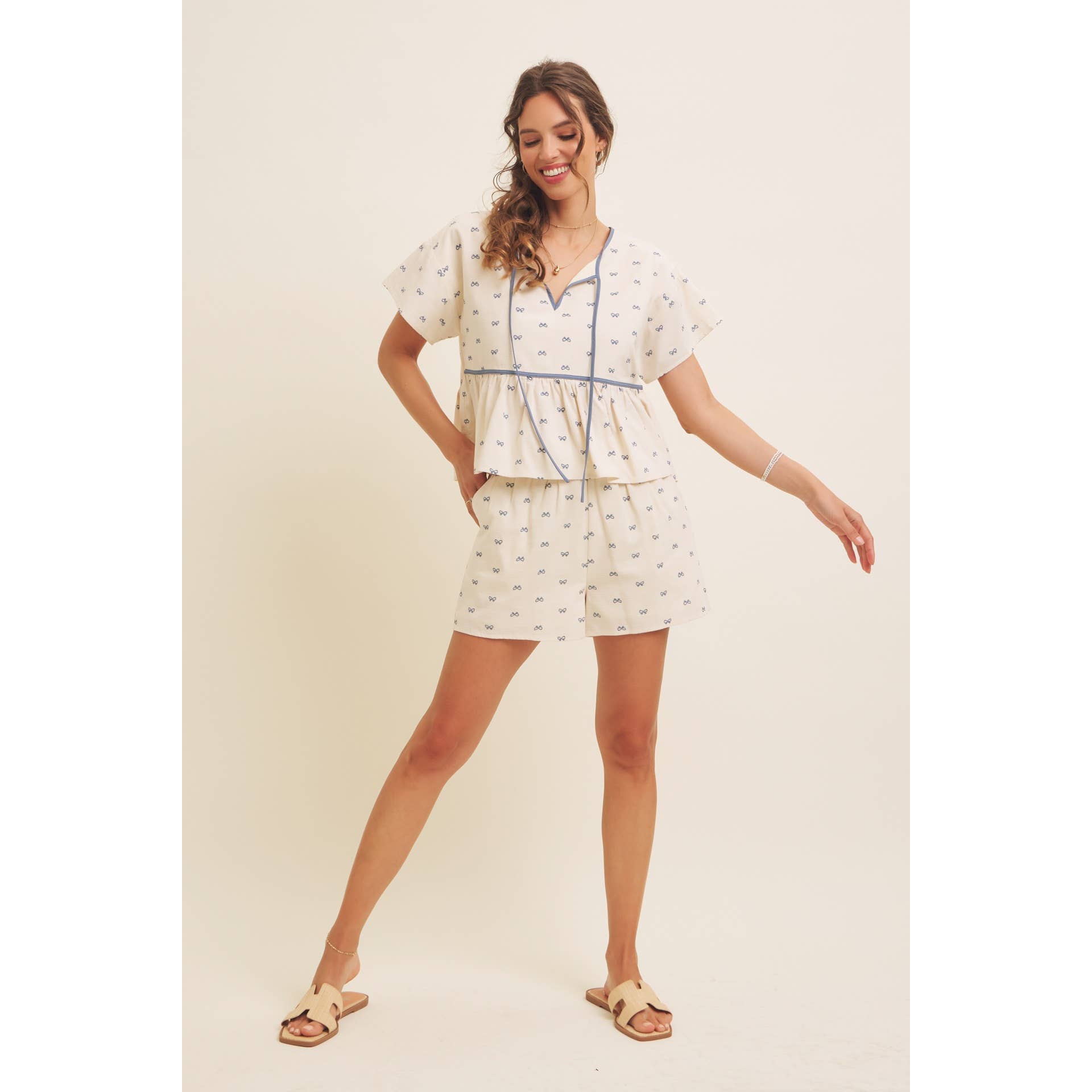 in february - Wholesale Blouse - Women's - SUNNY DAYS BOW PRINT BABYDOLL BLOUSE WITH CONTRAST BINDING6