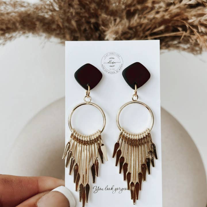 ElleseeWomen - Wholesale Dangle Earrings - Megan dangles1