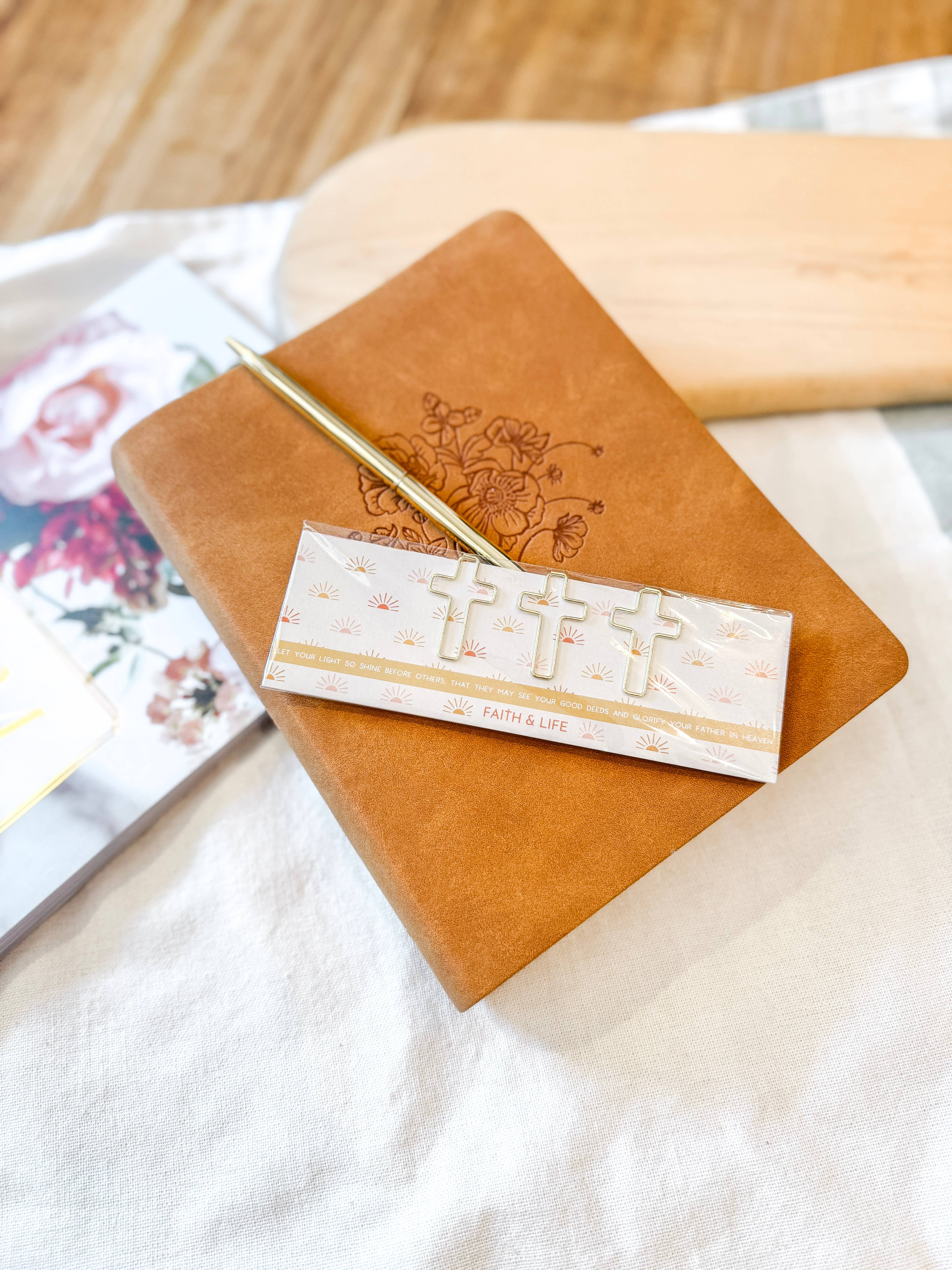 Faith & Life Christian Brands - Wholesale Paperclip - Cross Paperclip and Bookmark Set: Let Your Light Shine