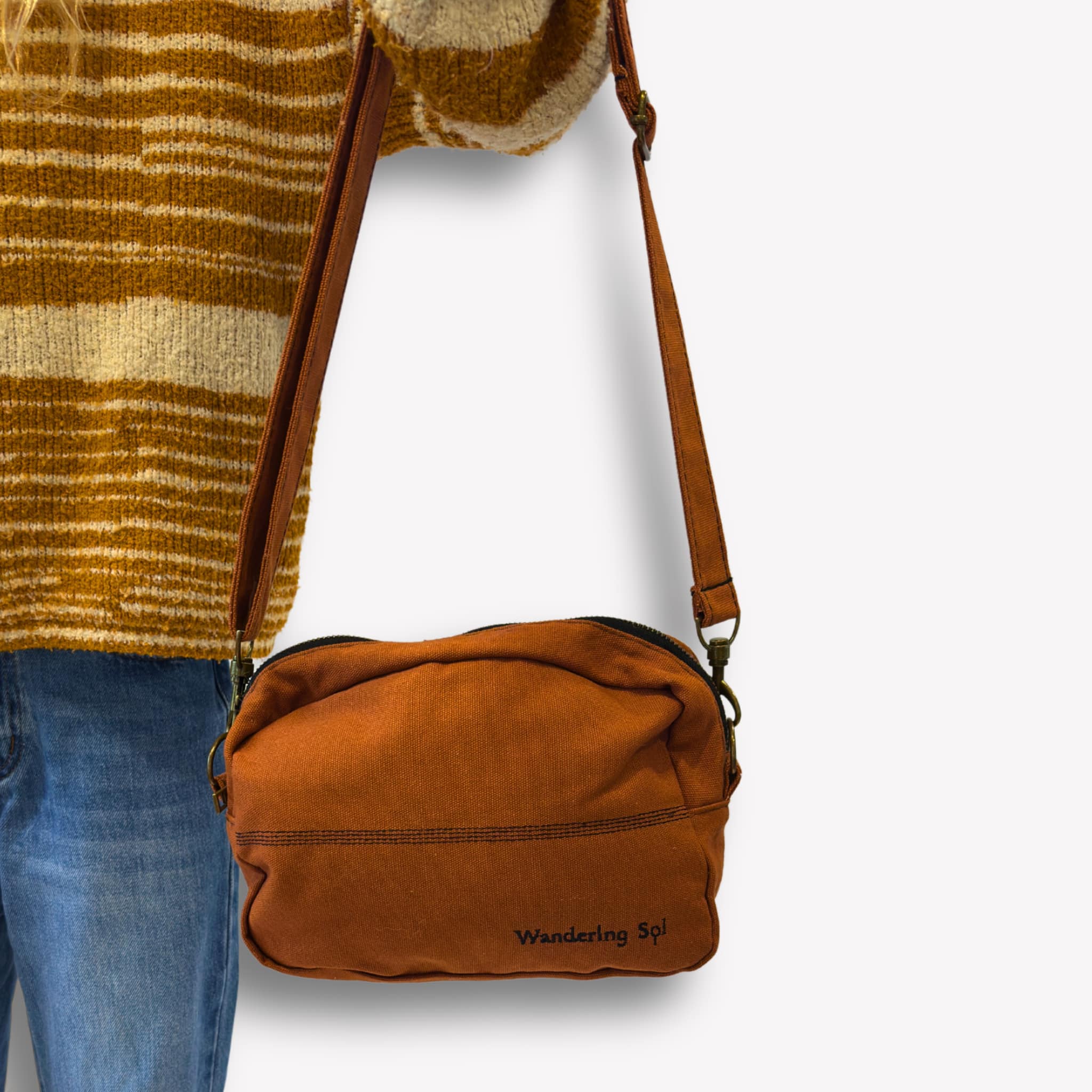 Wandering Sol Pty Ltd - Wholesale Crossbody bag – Women's - Wander Lightly Crossbody Pouch / Clutch2