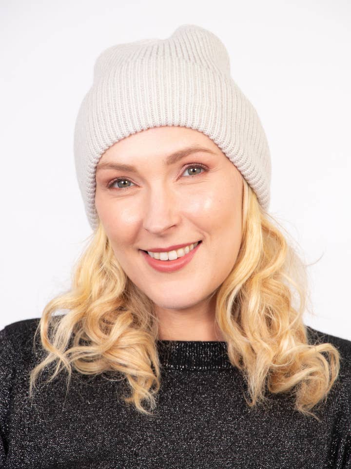 Harmony Stickad Mössa - Ljusgrå, Glitter för wholesale av Sarta Accessories