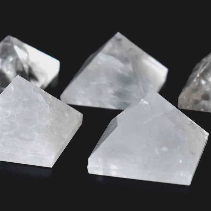 Soothing Crystals - Wholesale Spiritual Stone/Crystal - Gemstone Pyramid | Clear Quartz | Healing Crystal | Pyramid4