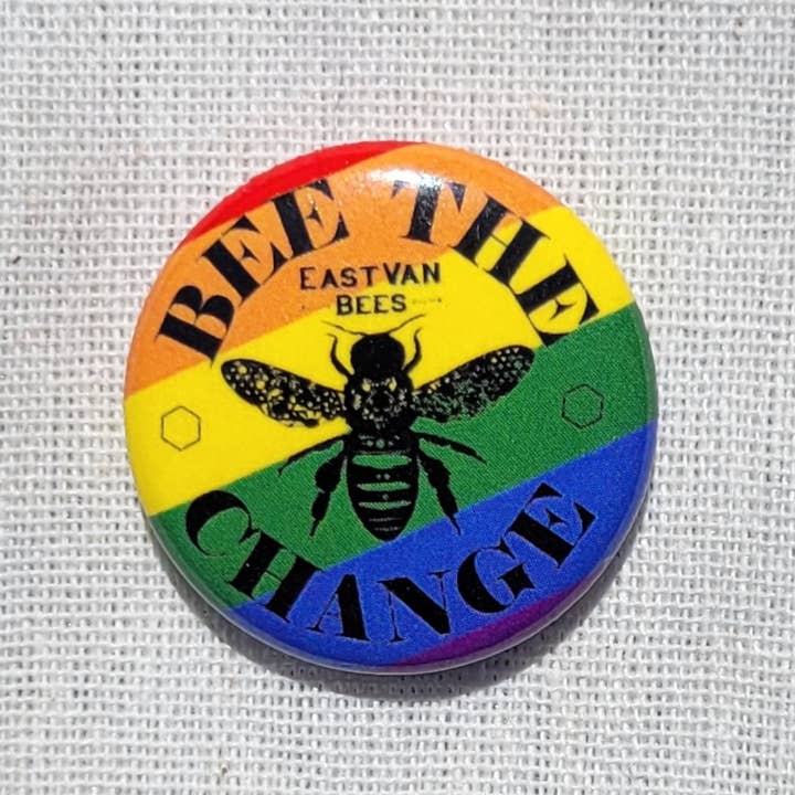 Bee the Change - Pride Pin pour la vente par Eastvan bees