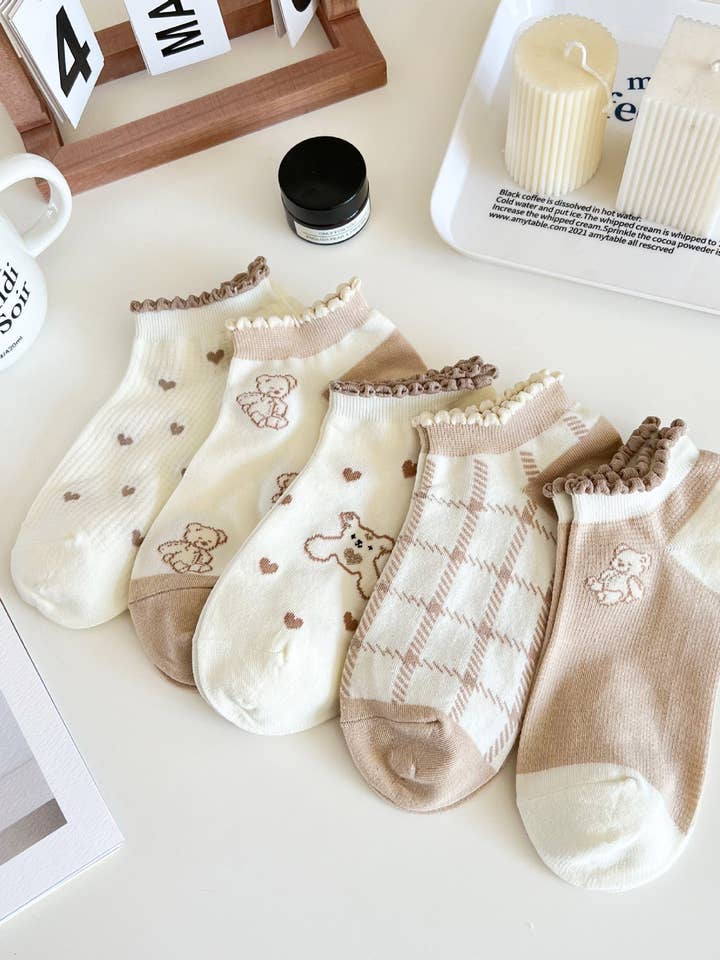 Funkyrel® Atzbranding Limited - Wholesale Socks - Women's - Rufia - Cute and Sweet Brown Bear Ankle Socks5