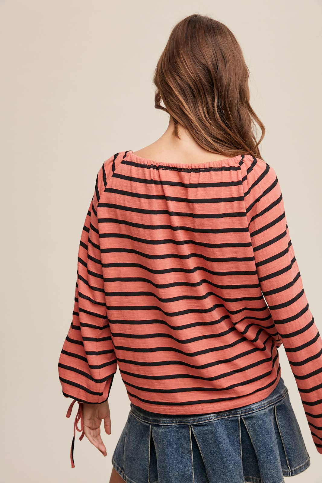 Koraal Gestreepte Blouse met Striksluiting en Boho Stijl LT0936 voor groothandel op Faire8