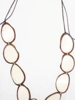 Einreihige Tagua-Halskette, natürliche Farbe für den Großhandel von Pampeana