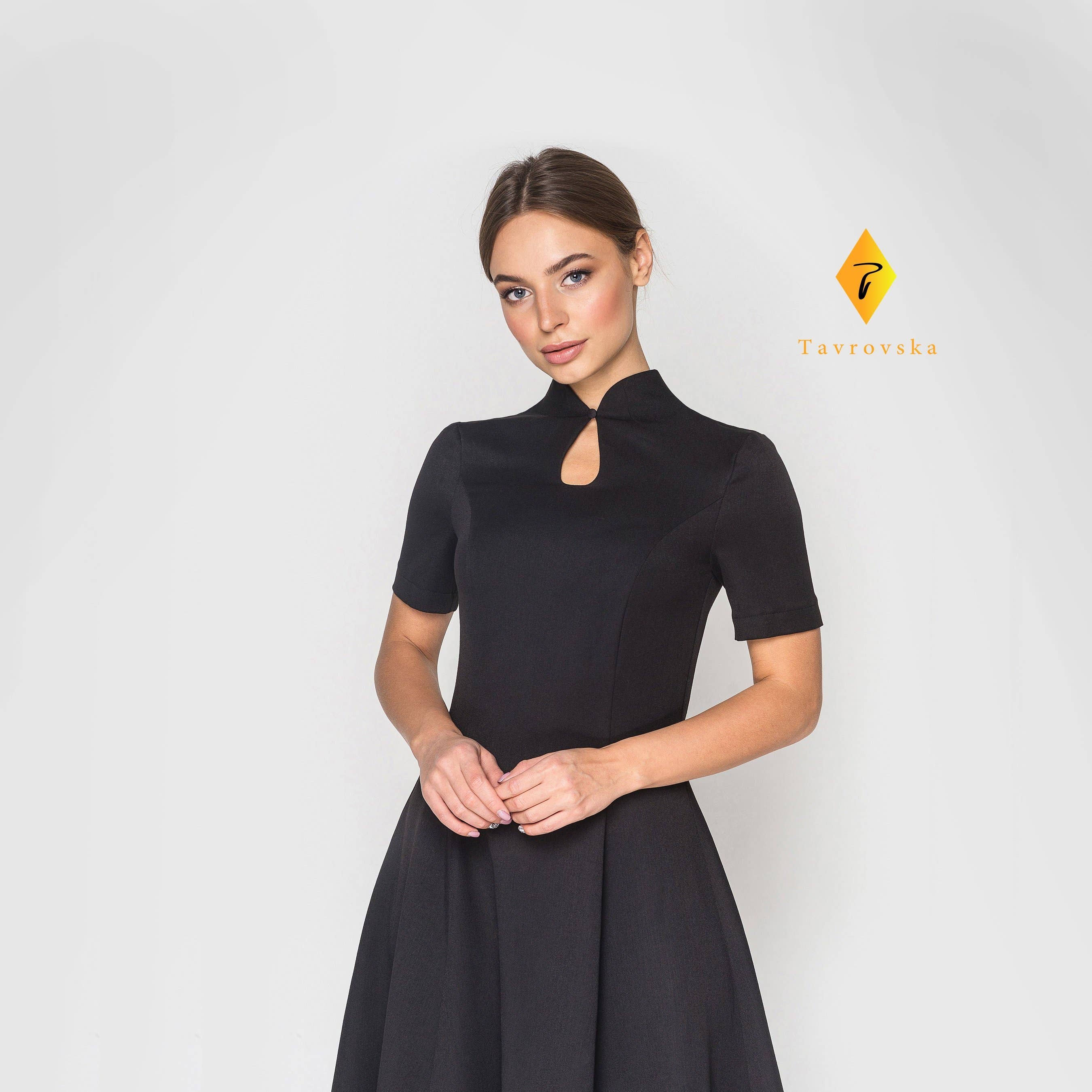 TAVROVSKA - Vendita all'ingrosso Vestito - Donna - Abito in cheongsam aderente e svasato nero3