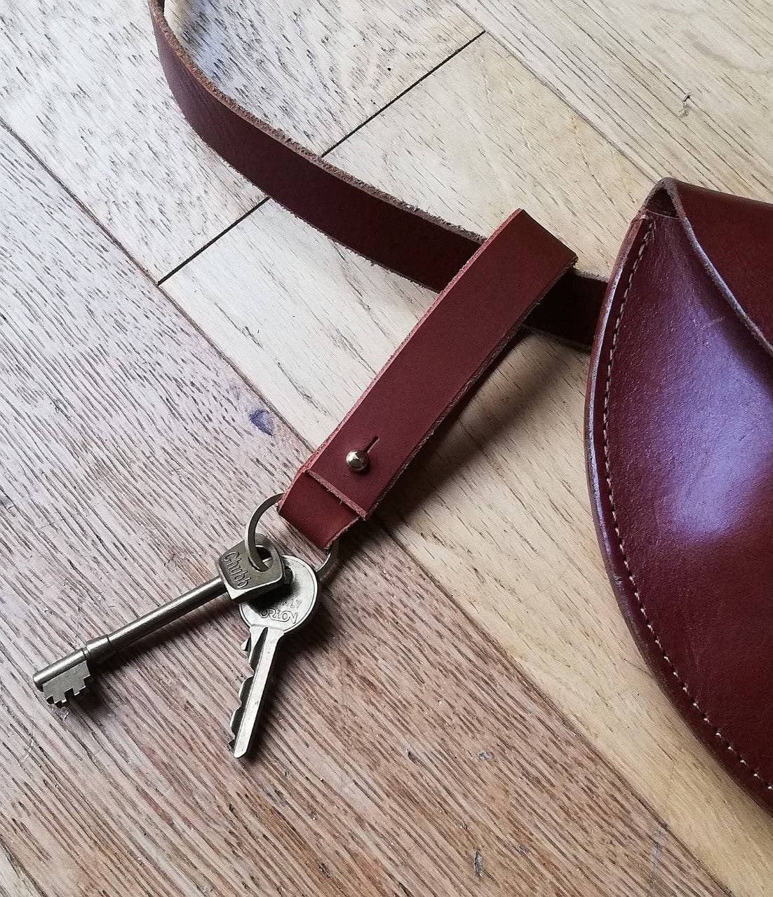 Willow – wholesale Keychain – Unisex – Handmade Leather Key loop5