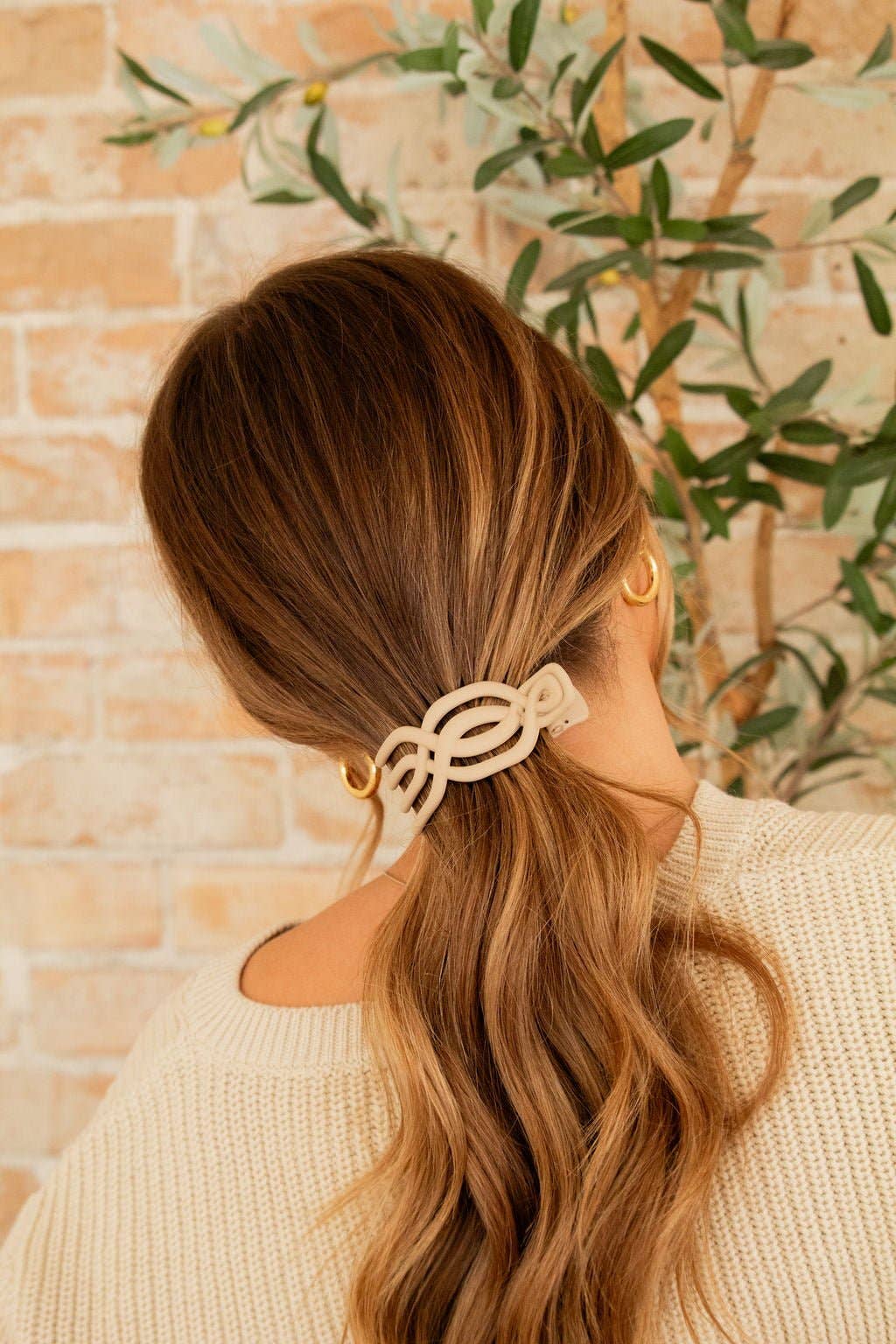 Shop Andi - Wholesale Hair Clip - Women's - Overlapping Flat Claw Clip12