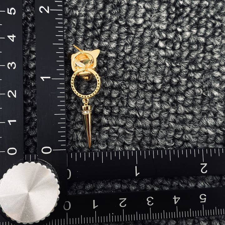 Mio Queena - Wholesale Dangle Earrings - Exquisite Awl Charm Leopard Head Post Earrings