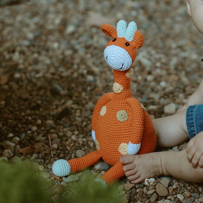 Large Giraffe for wholesale by PebbleChild USA