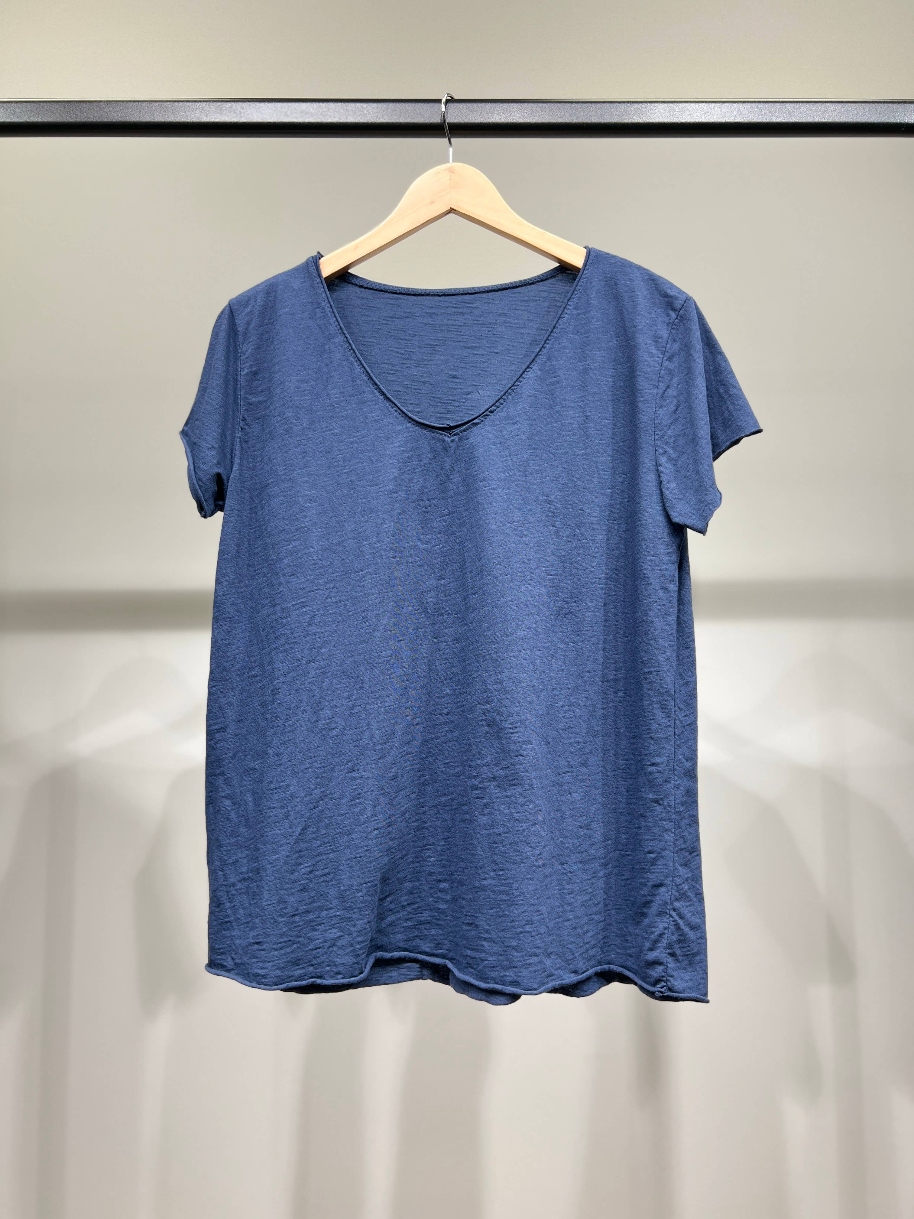 L'Emotion - Wholesale T-Shirt - Women's - Short Sleeve Round Neck T-Shirt 100% Cotton2