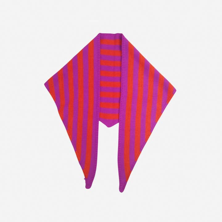 VERLOOP | knits - Wholesale Scarf - Women's - Simple Stripe Triangle Scarf3