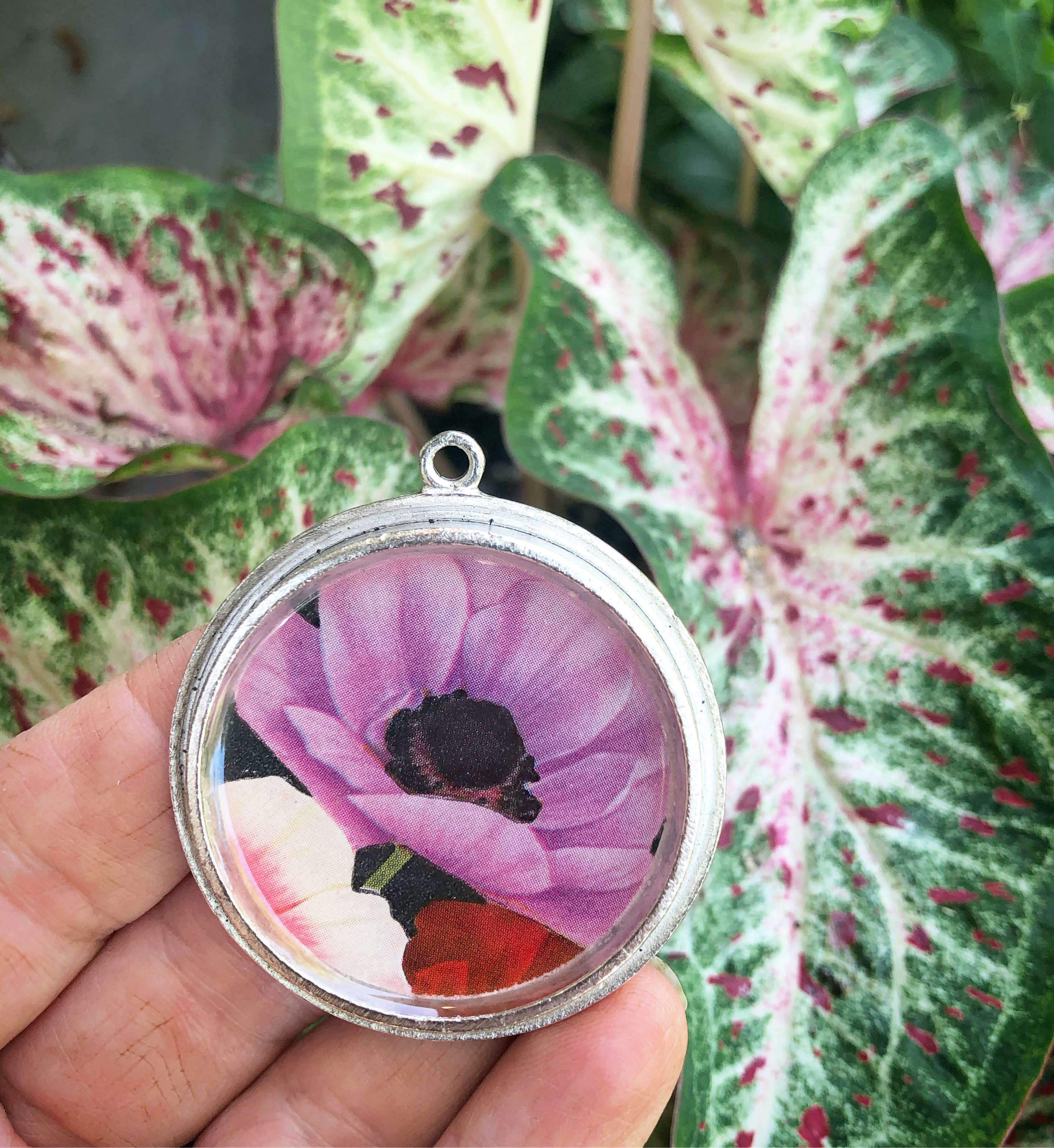 joeyfivecents - Wholesale Pendant/Charm Necklace - Large Chunky Silver Necklace - flowers, garden, rich color8