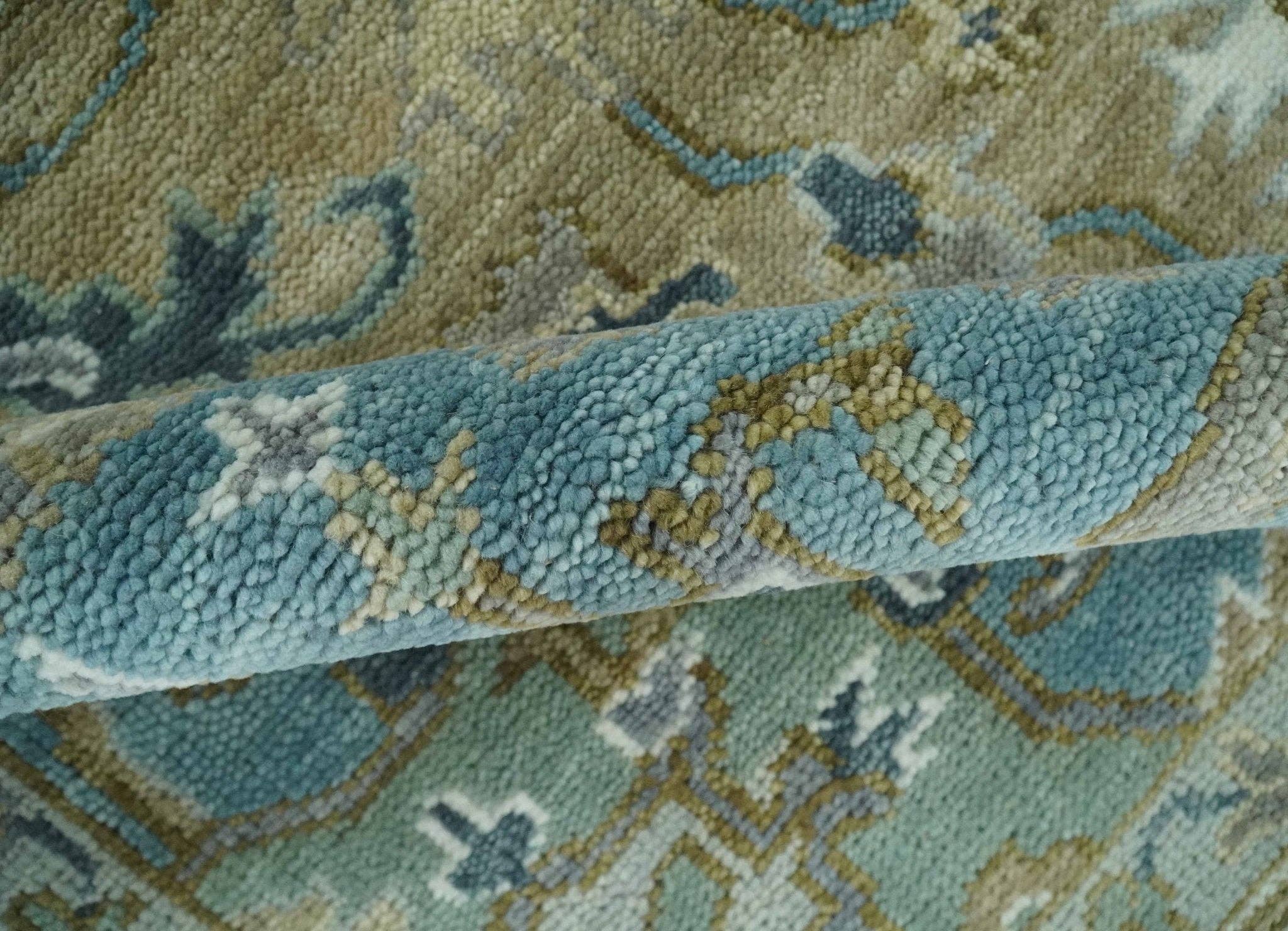 The Rug Decor, Inc. - Vente Tapis - Tapis en laine traditionnel sur mesure de couleur camel, bleu et ivoire5