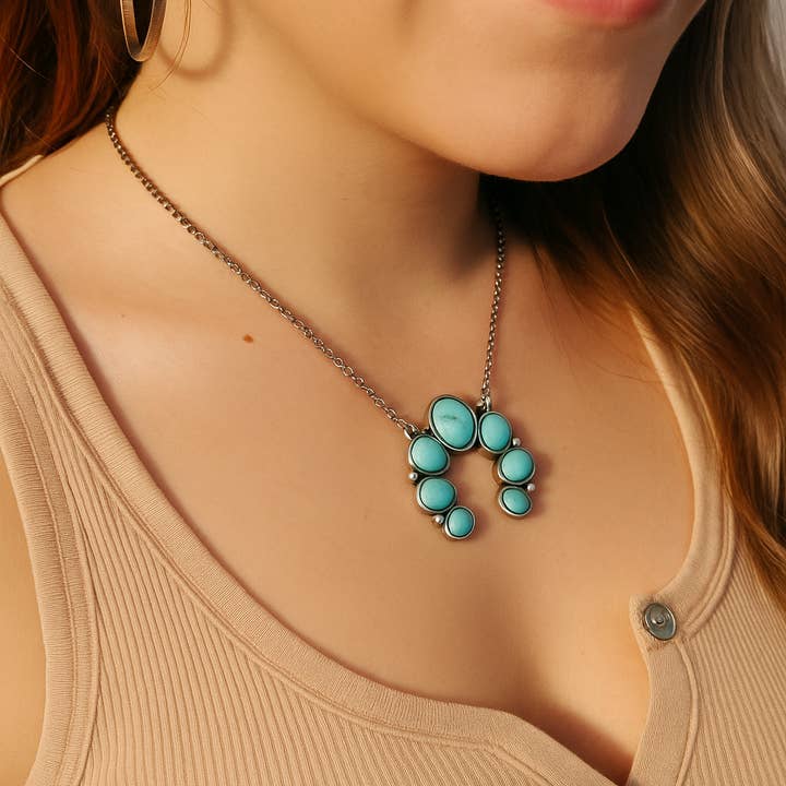 The Bling Barn - Wholesale Pendant/Charm Necklace - Queen of the Arena Necklace2