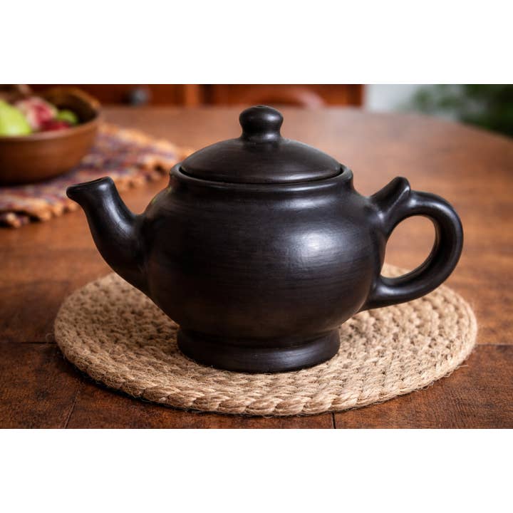 Håndlavet sort lertekande – Præcolumbiansk stil | La Chamba for engroshandel hos Authentic Origin Colombia